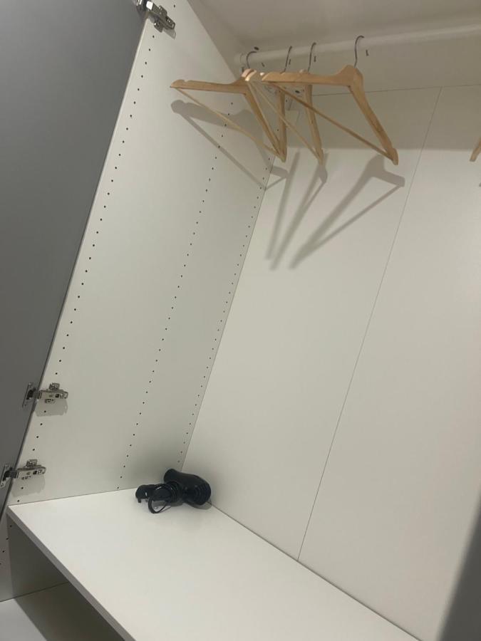 Large Modern Studio Flat Apartment ลอนดอน ภายนอก รูปภาพ